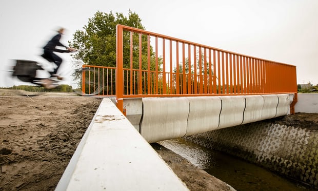 Первый в мире напечатанный мост появился в Голландии