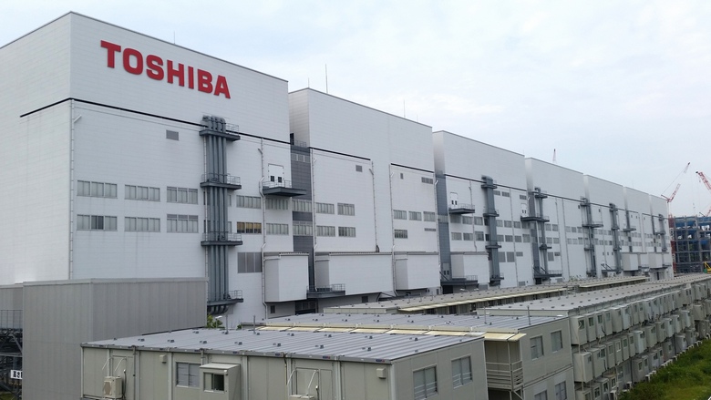 Toshiba окончательно определилась с покупателем части своего бизнеса