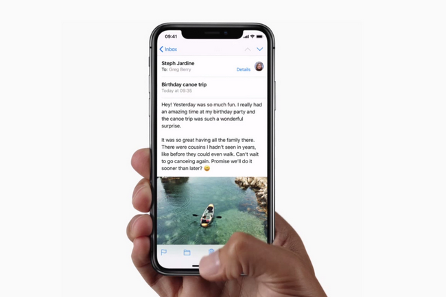 Смартфон iPhone X может задержаться до марта 2018