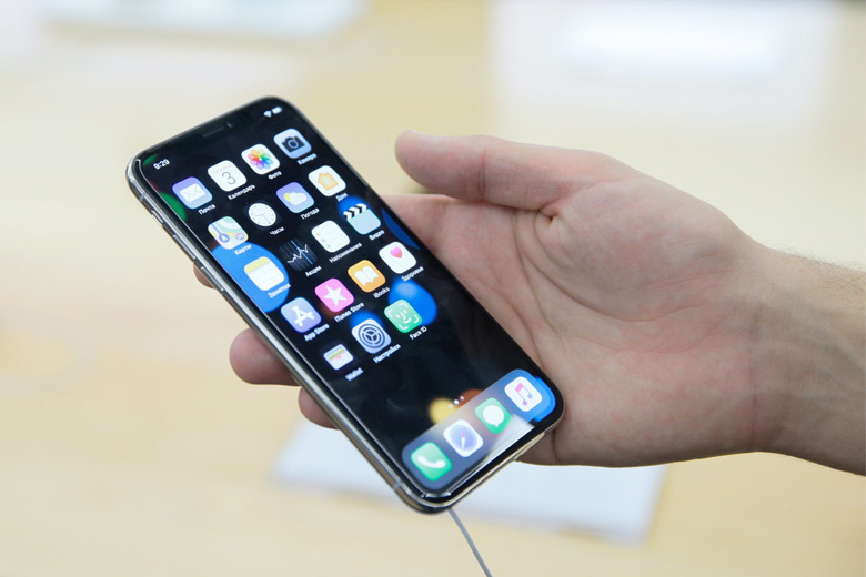 Владельцам iPhone X сложно отвечать на звонки