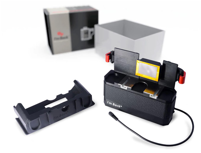 I’m Back — цифровой задник для 35-миллиметровых пленочных фотокамер