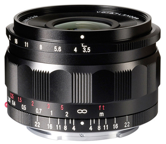Полнокадровый объектив Voigtlander Color-Skopar 21mm f/3.5 Aspherical с креплением Sony E фокусируется вручную