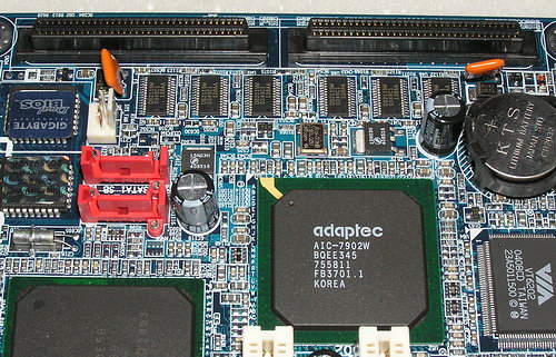 Adaptec Adaptec