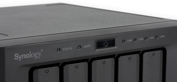 Внешний вид Synology DS1513+