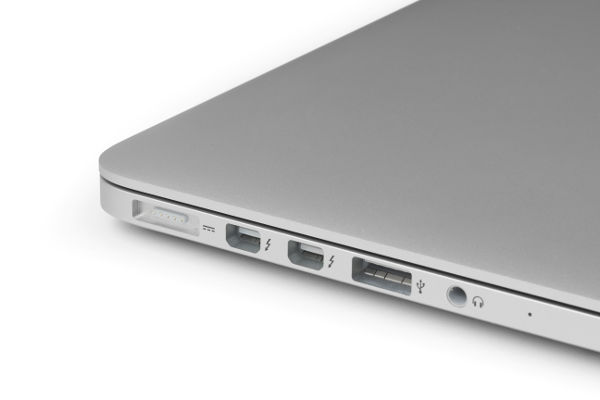 Левая сторона MacBook Pro 13 с Retina Display