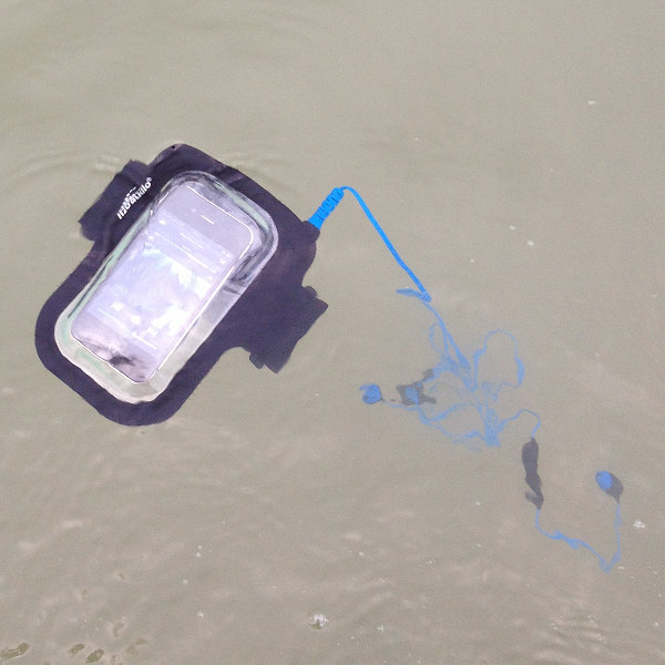 H2O Audio Amphibx Fit Lightweight Waterproof Armband WB1-BK
